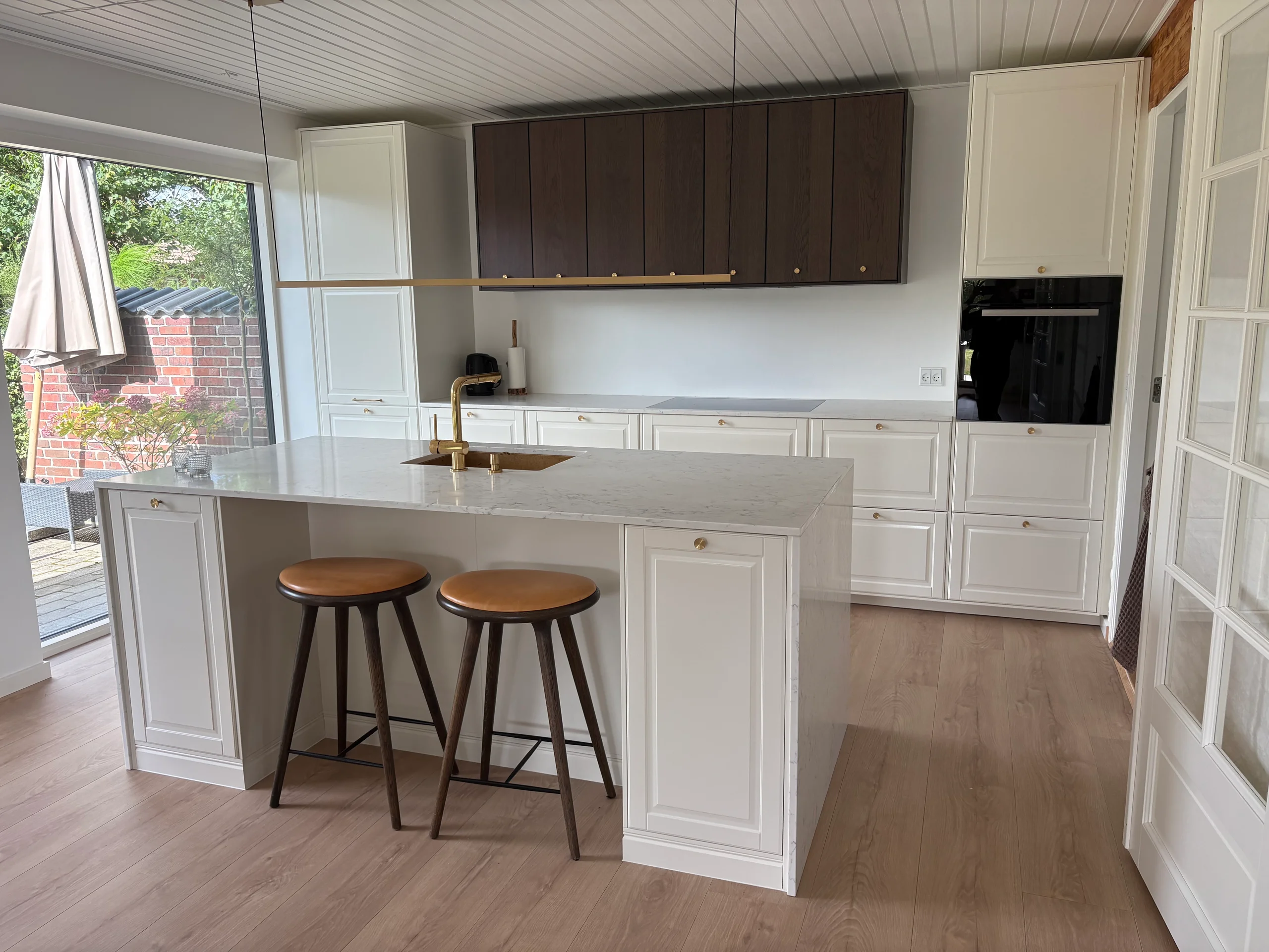 Technistone Mystery White bänkskiva i premium köksmiljö