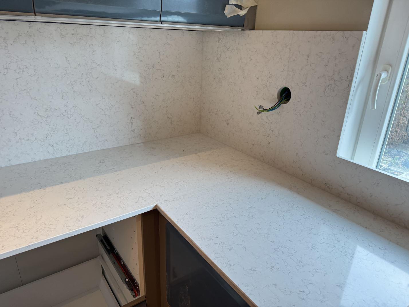 Kök med Noble Arco och infälld häll