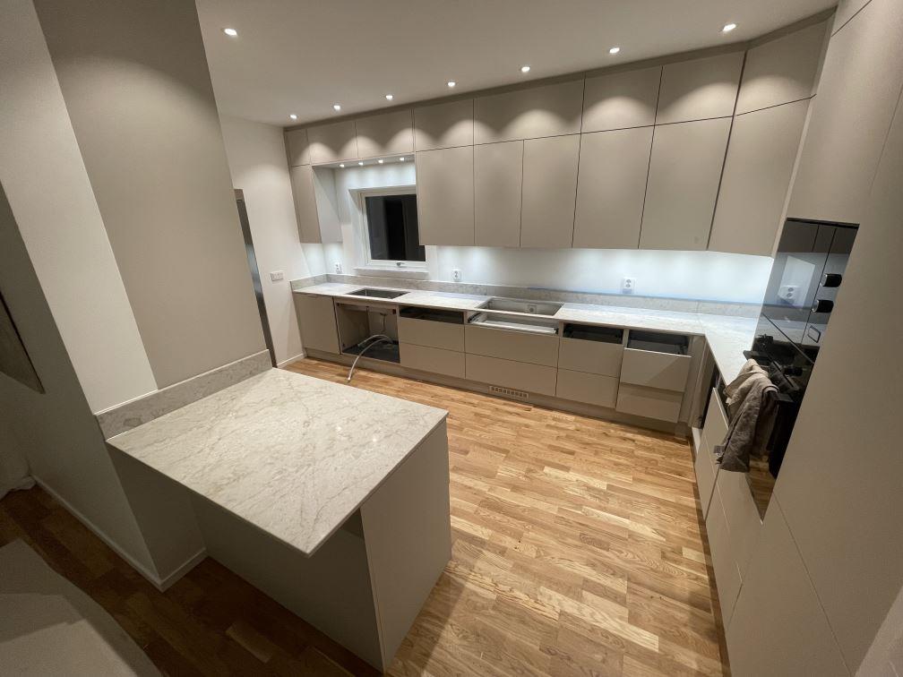 Glencoe i Sollentuna, montering 6 mar 2026, bild 1