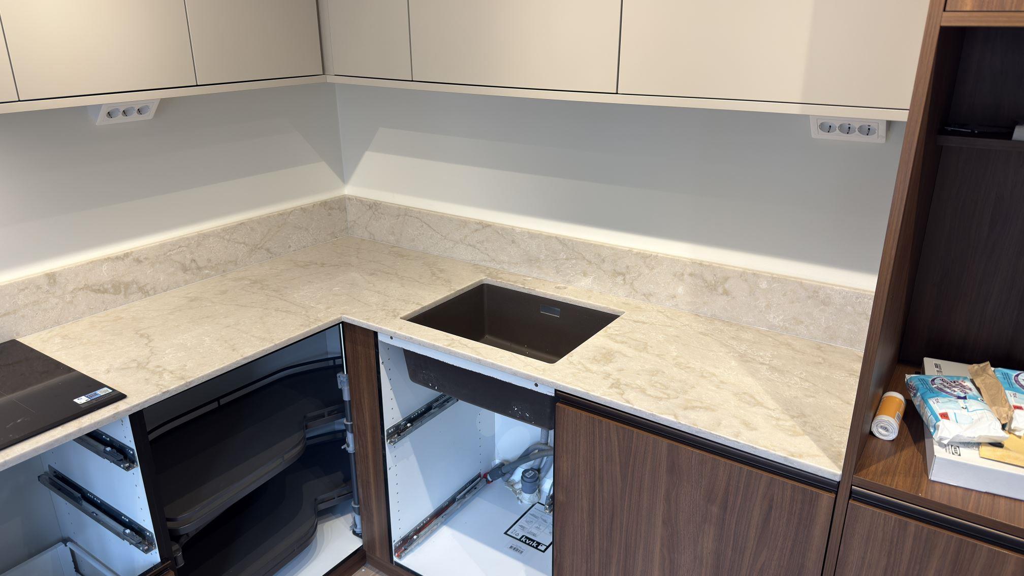 Glencoe i Stockholm, montering 30 mar 2026, bild 3