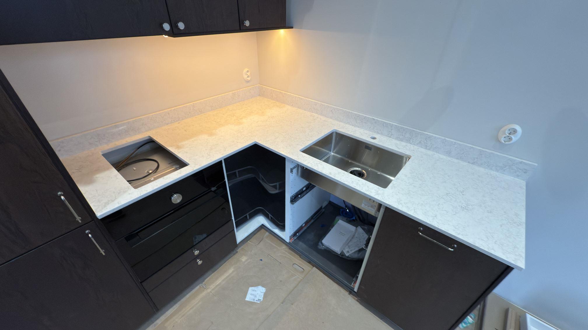 Noble Arco i Danderyd, montering 28 mar 2026, bild 2