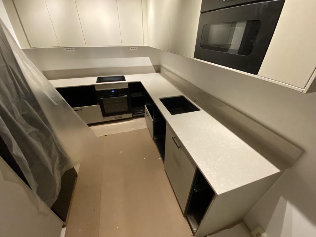 Noble Ivory White i Stockholm, montering 18 dec 2025, bild 1