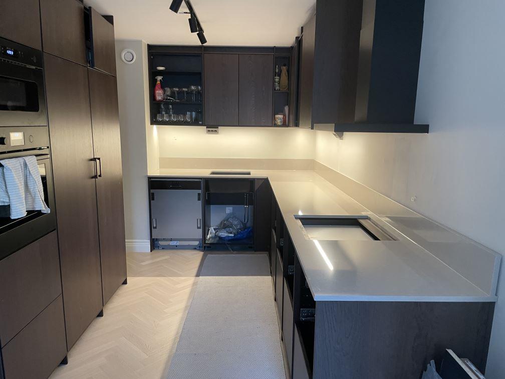 Noble Ivory White i Stockholm, montering 9 feb 2026, bild 5