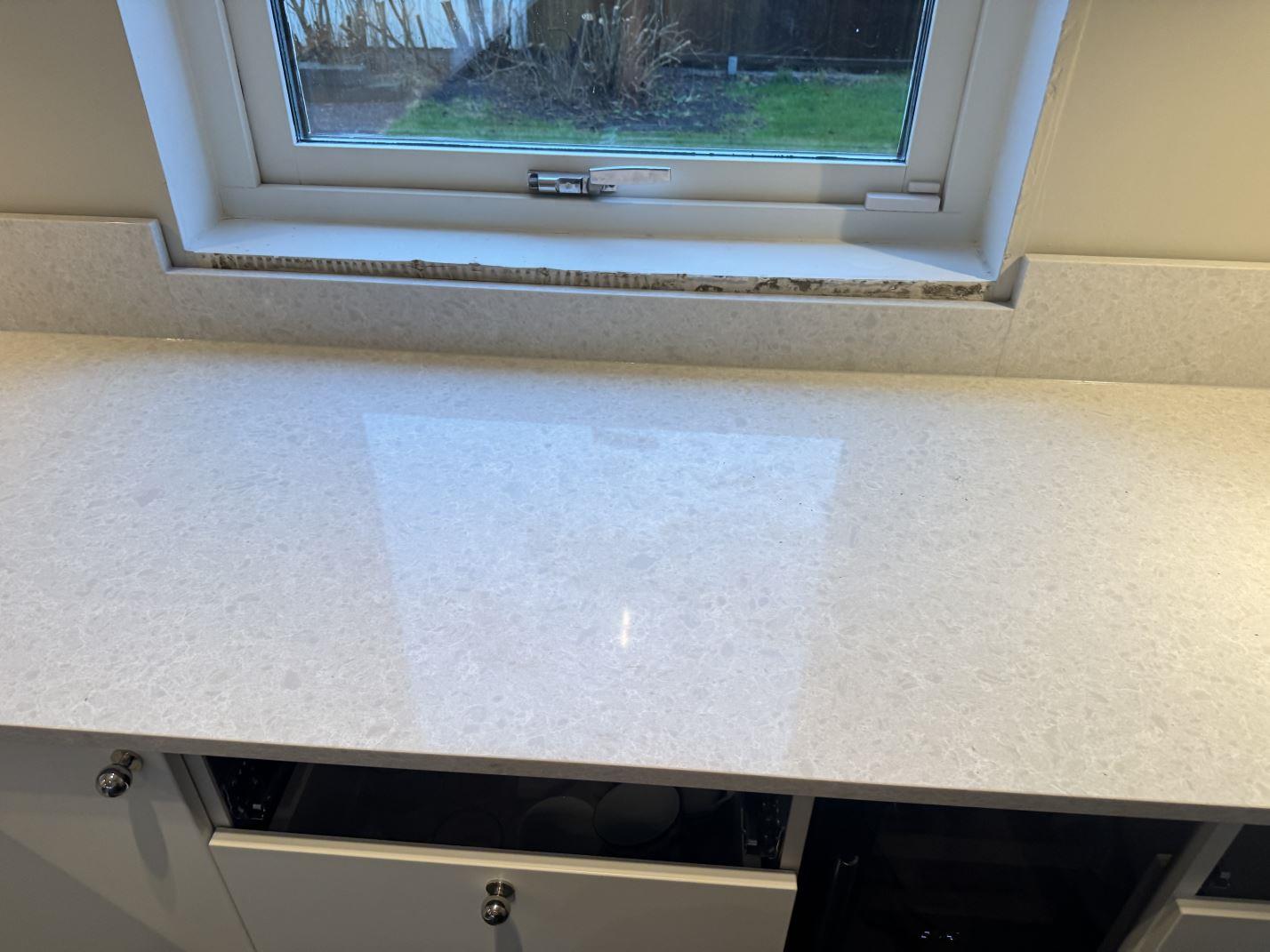 Noble Quartzite i Västra Frölunda, montering 27 nov 2025, bild 3