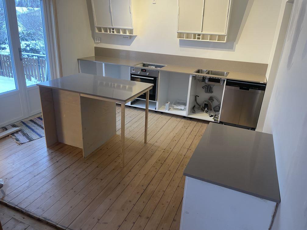 Noble Troya i Karlstad, montering 5 jan 2026, bild 1