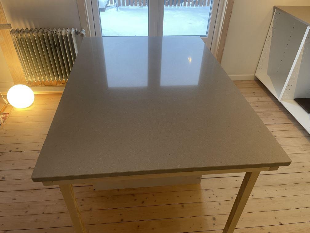 Noble Troya i Karlstad, montering 5 jan 2026, bild 3